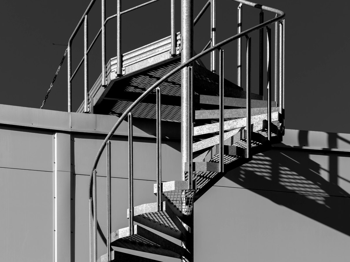 Escalier métallique sur mesure avec limon acier